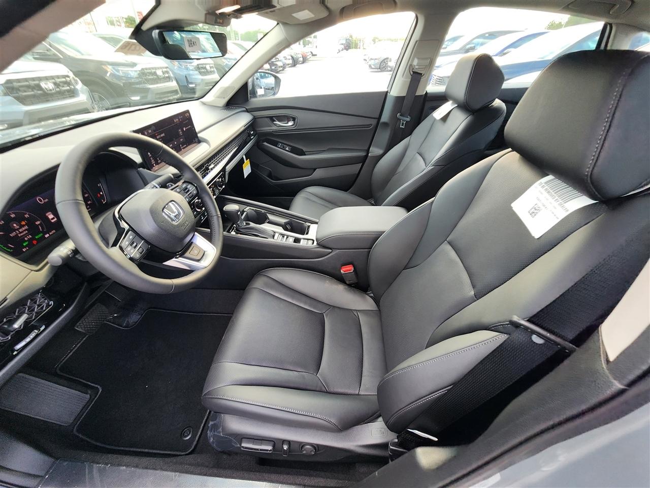 Honda Accord Touring Hybrid 2026