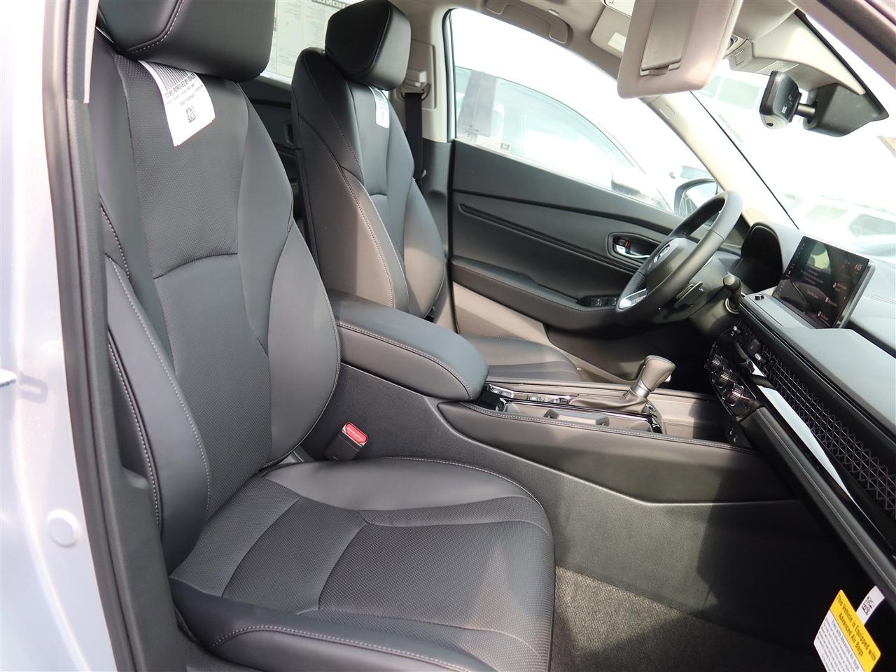 Honda Accord Touring Hybrid 2026