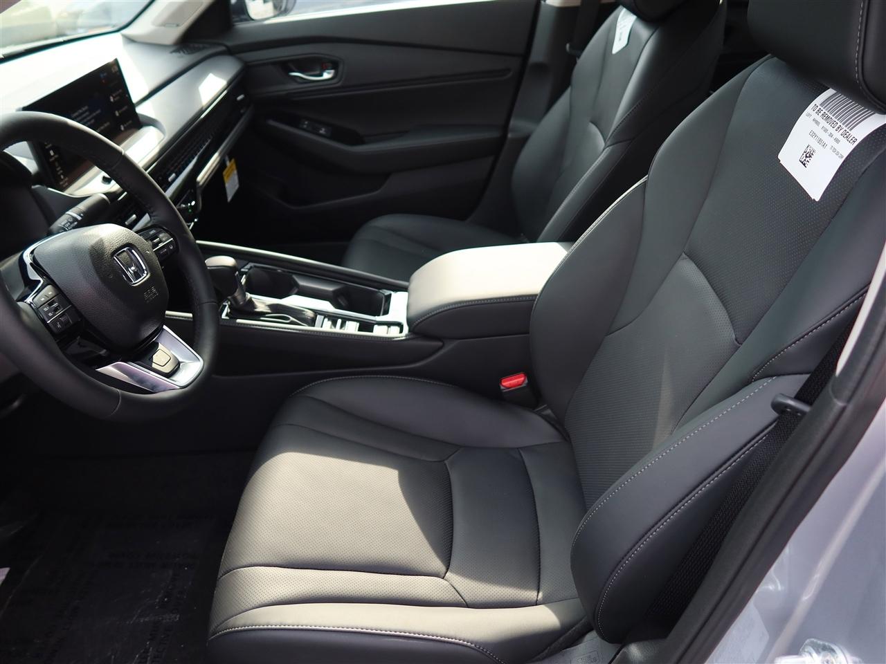 Honda Accord Touring Hybrid 2026