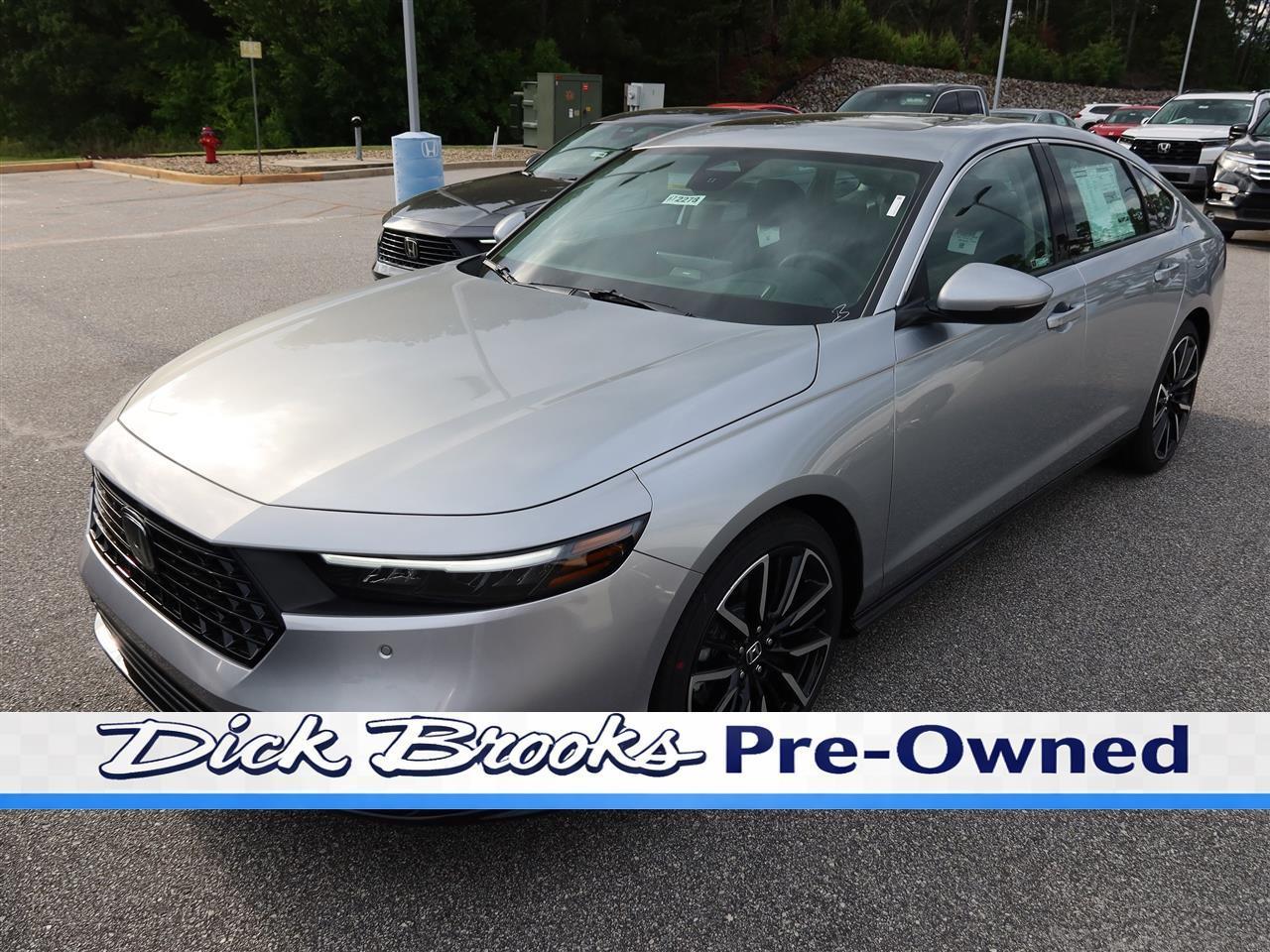 Honda Accord Touring Hybrid 2026