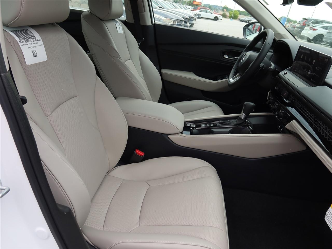 Honda Accord Touring Hybrid 2026