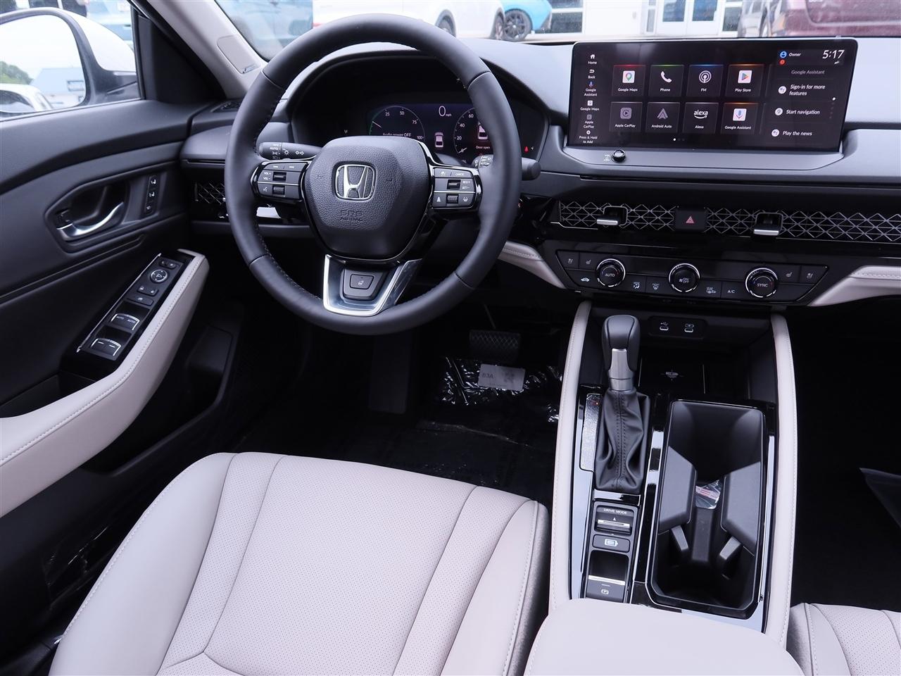 Honda Accord Touring Hybrid 2026
