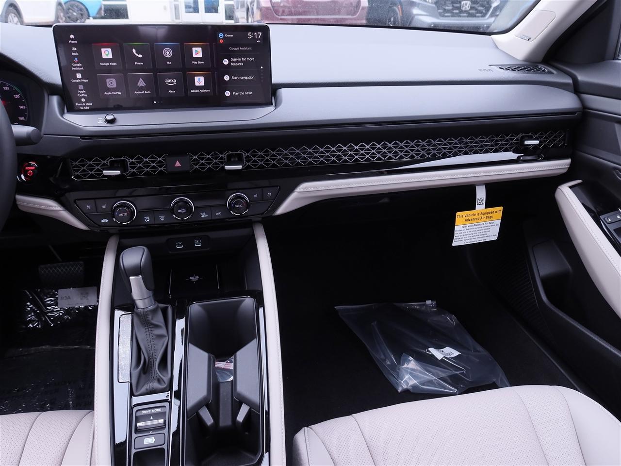 Honda Accord Touring Hybrid 2026