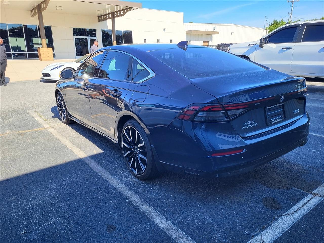 Honda Accord Touring Hybrid 2025