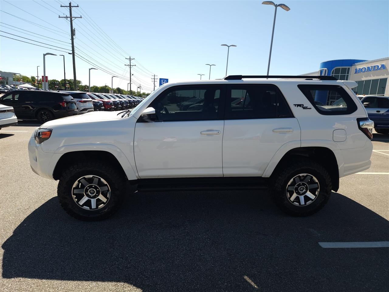 Toyota 4Runner TRD Off-road 4WD 2022