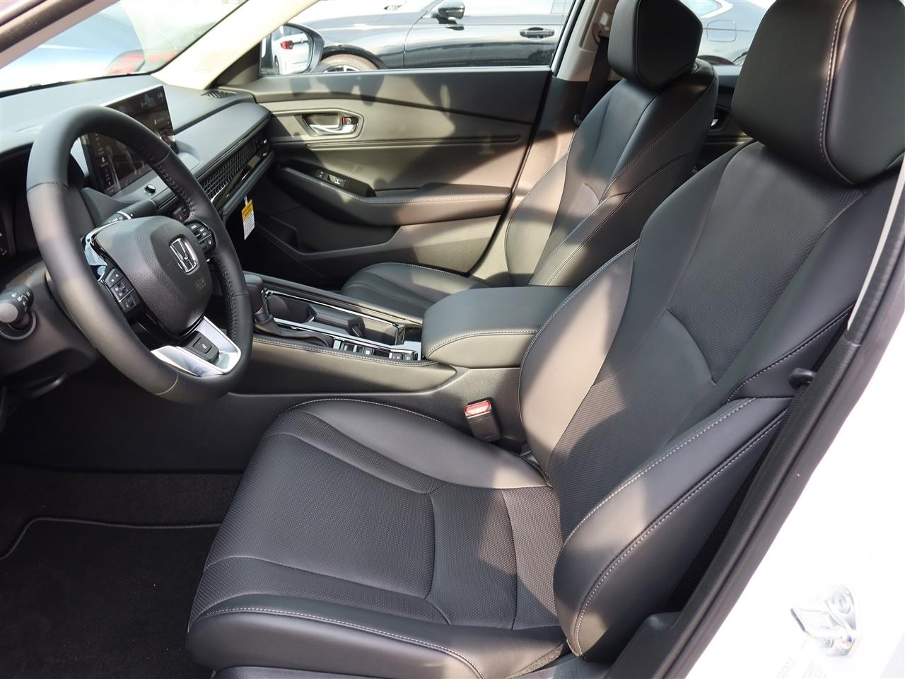 Honda Accord Touring Hybrid 2026