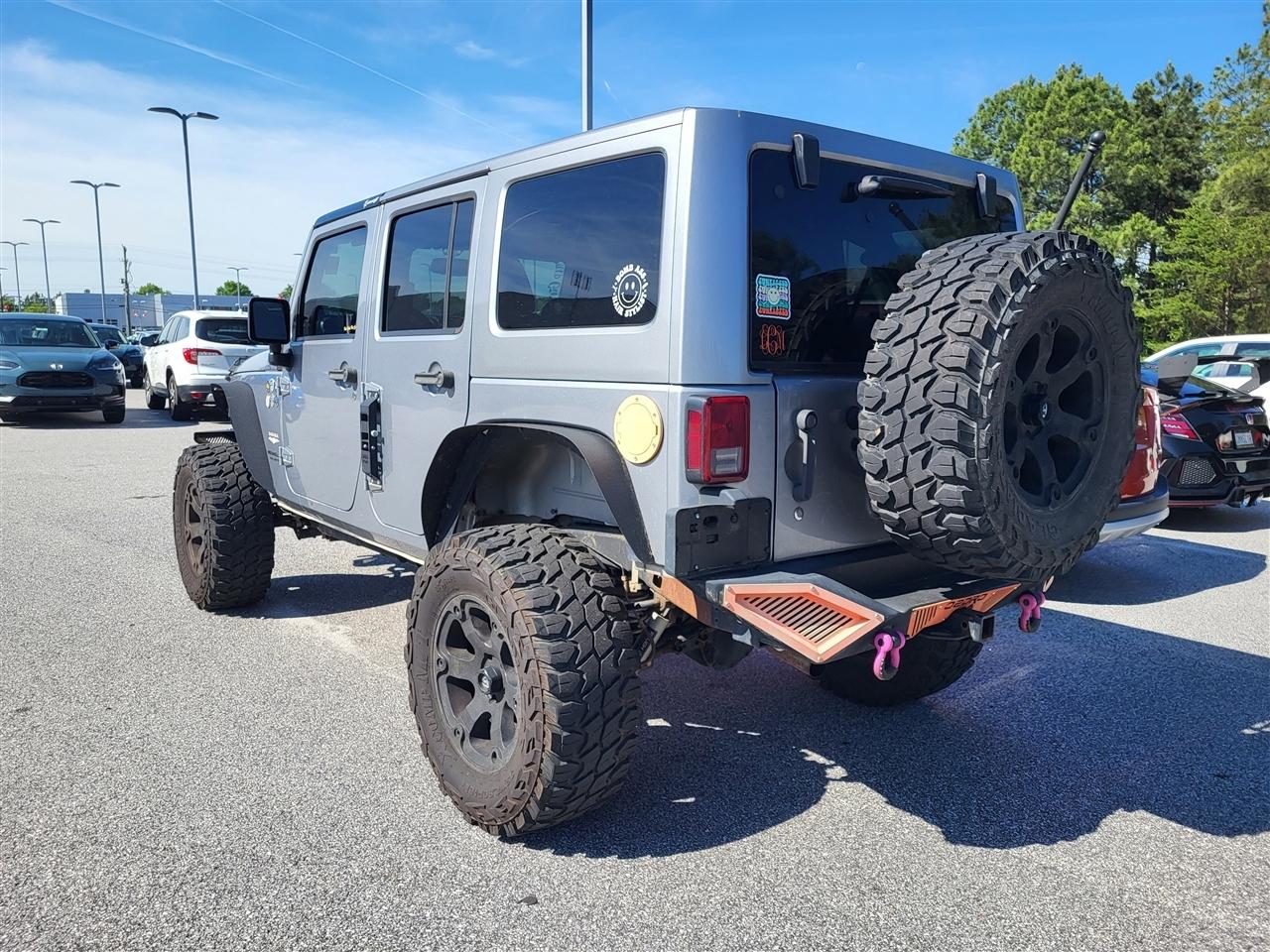 Jeep Wrangler Unlimited Sahara 4WD 2014