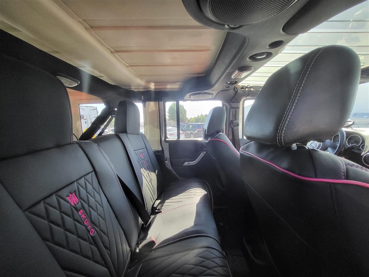 Jeep Wrangler Unlimited Sahara 4WD 2014