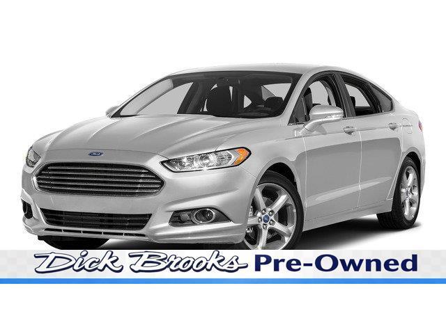 Ford Fusion S 2016