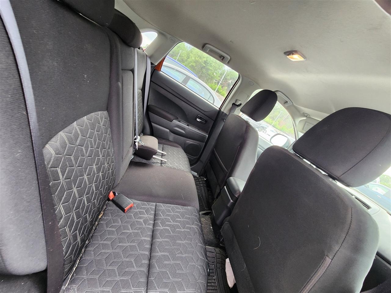 Mitsubishi Outlander Sport 2.0 ES 4WD 2024