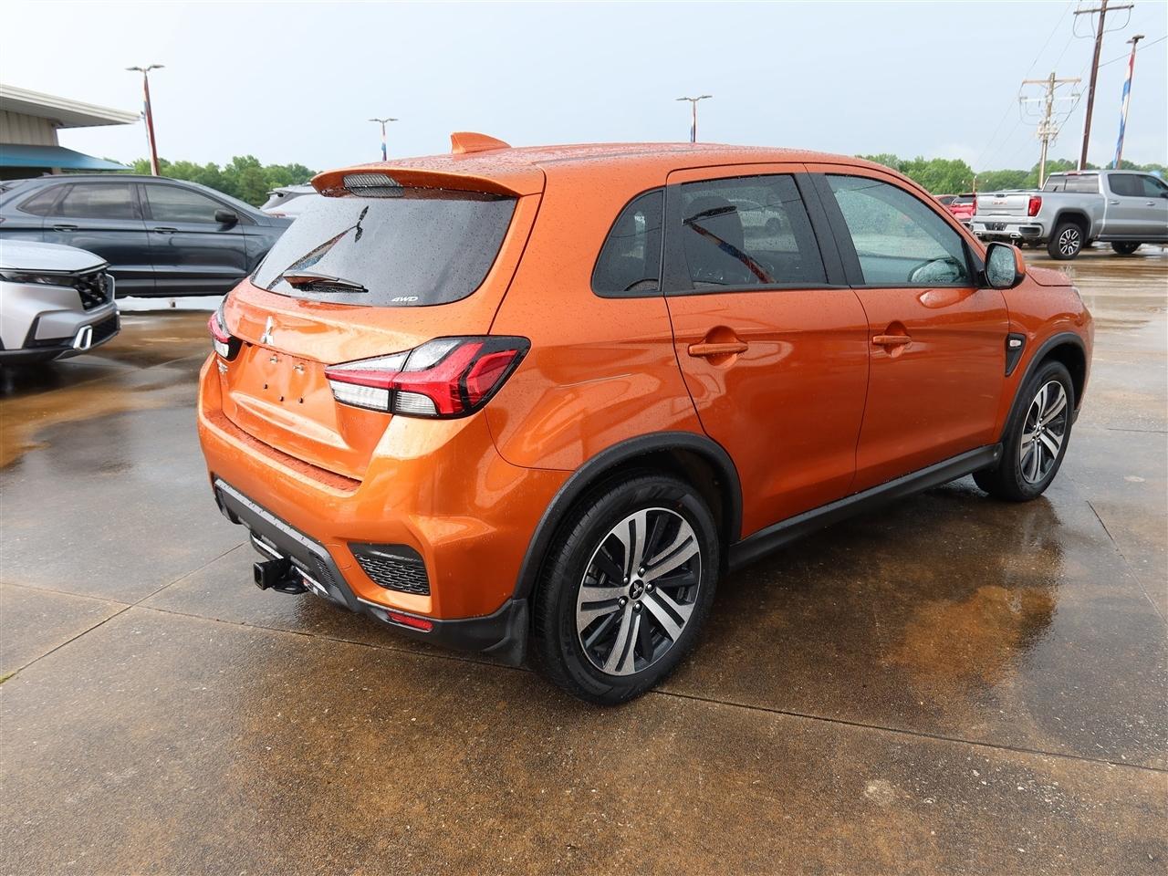 Mitsubishi Outlander Sport 2.0 ES 4WD 2024