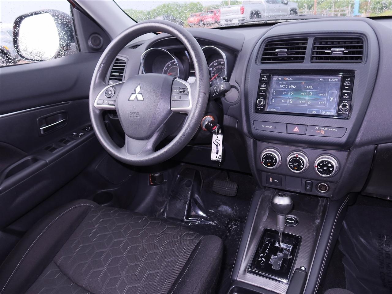 Mitsubishi Outlander Sport 2.0 ES 4WD 2024
