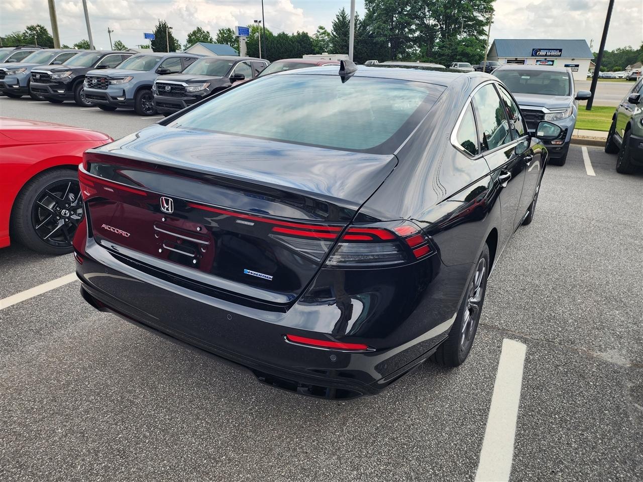 Honda Accord EX-L Hybrid 2026