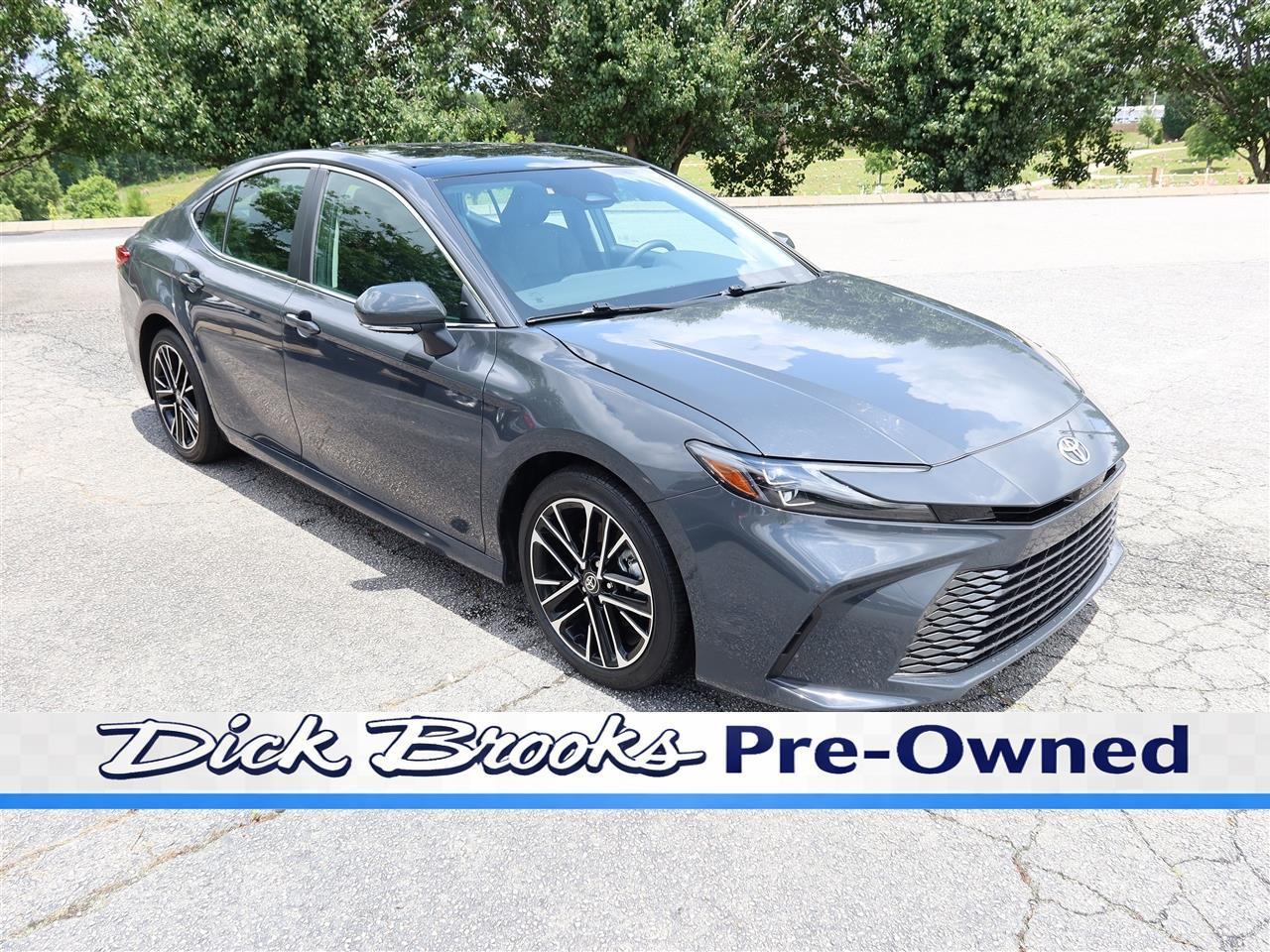 2025 Toyota Camry Hybrid XLE