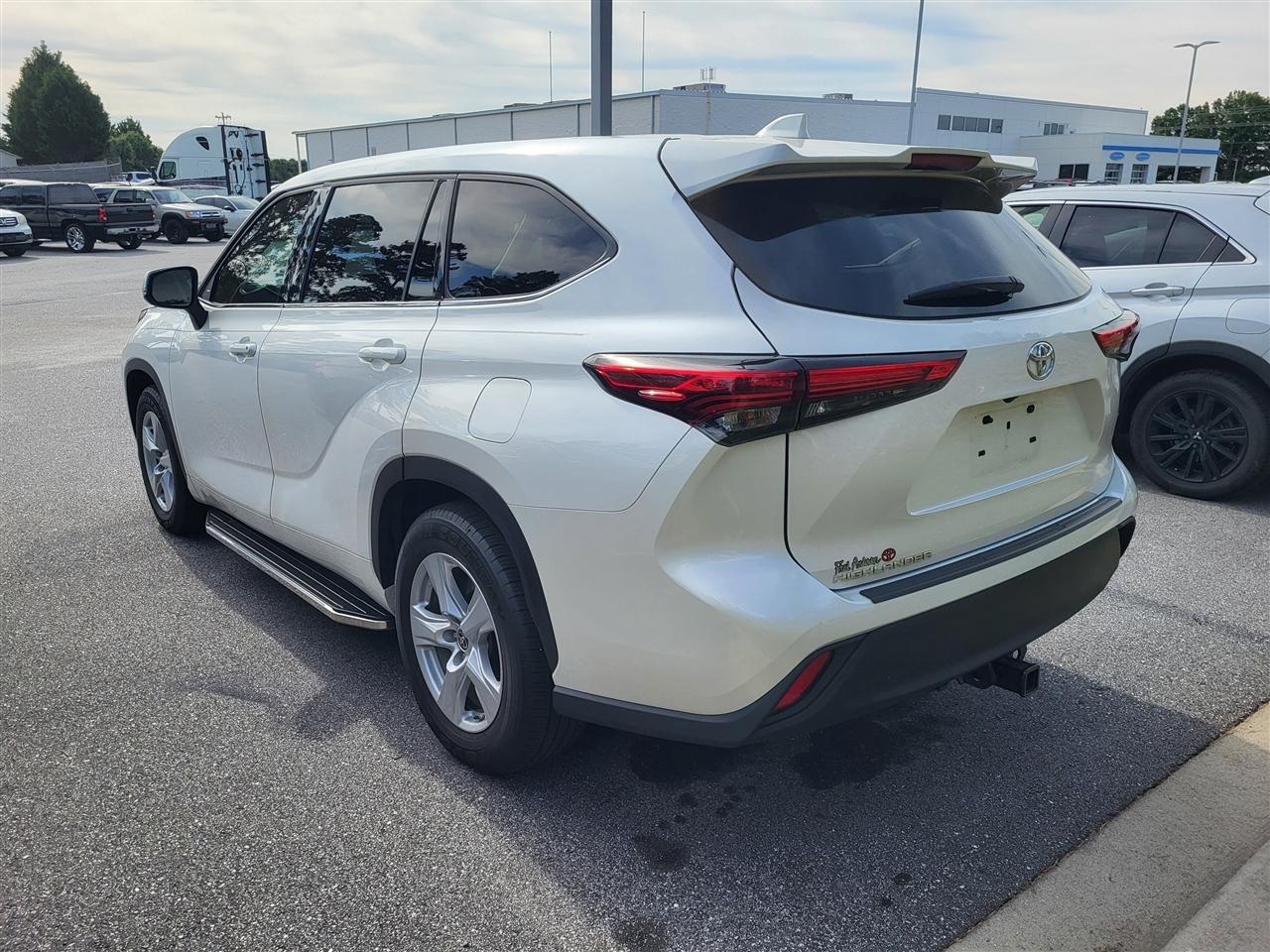 Toyota Highlander L 2021