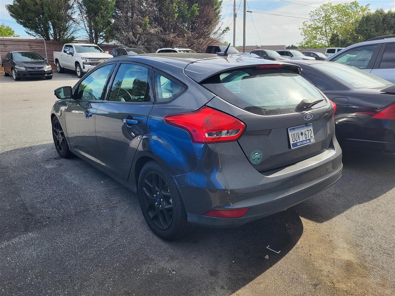 Ford Focus SE Hatch 2016