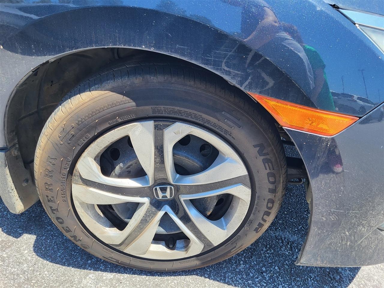 Honda Civic LX Sedan CVT 2017