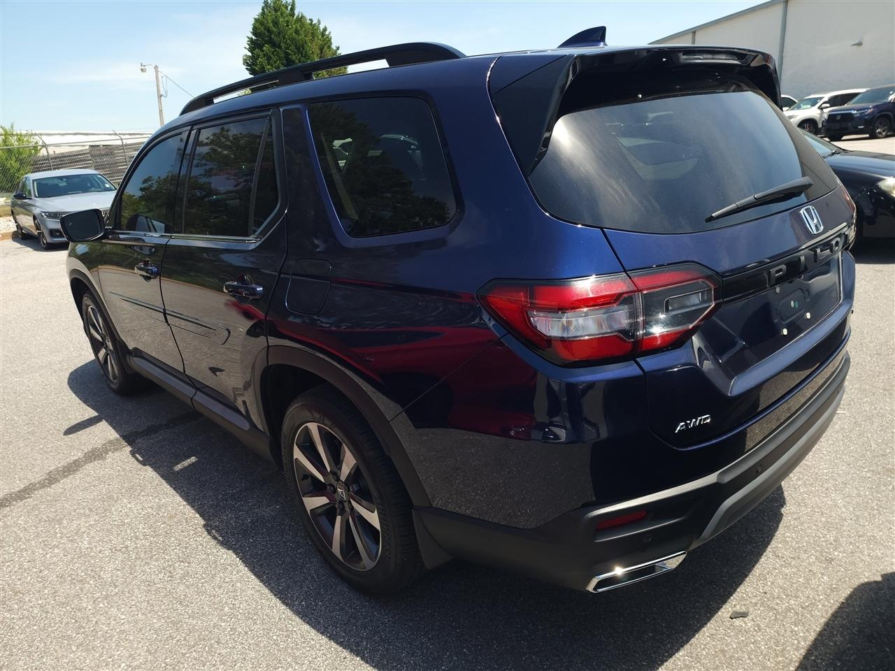 Honda Pilot Touring AWD 2023
