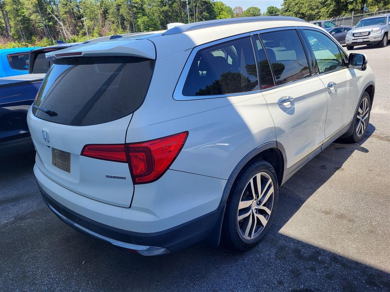 Honda Pilot Touring 2WD 2016