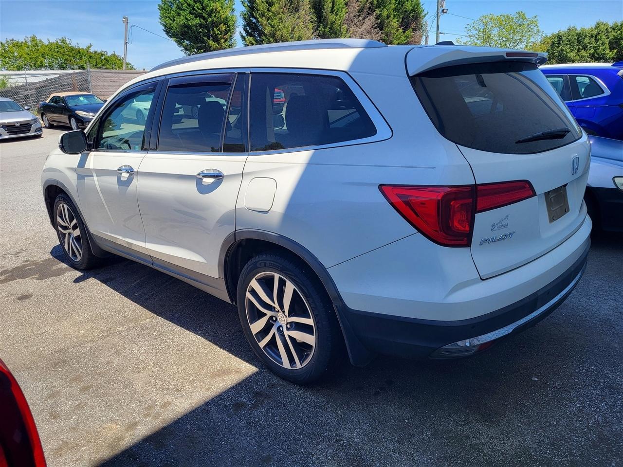 Honda Pilot Touring 2WD 2016