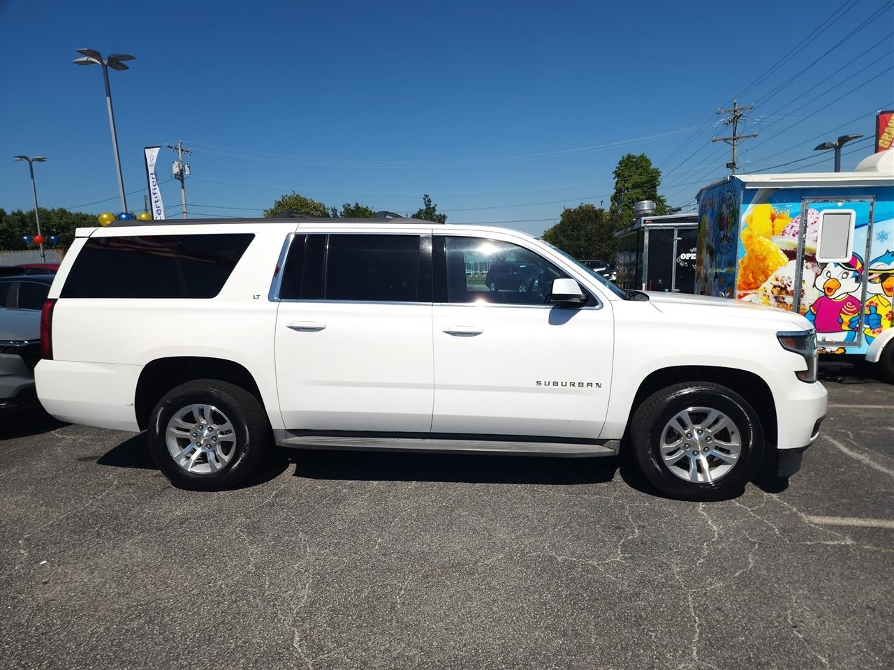 Chevrolet Suburban LT 4WD 2015