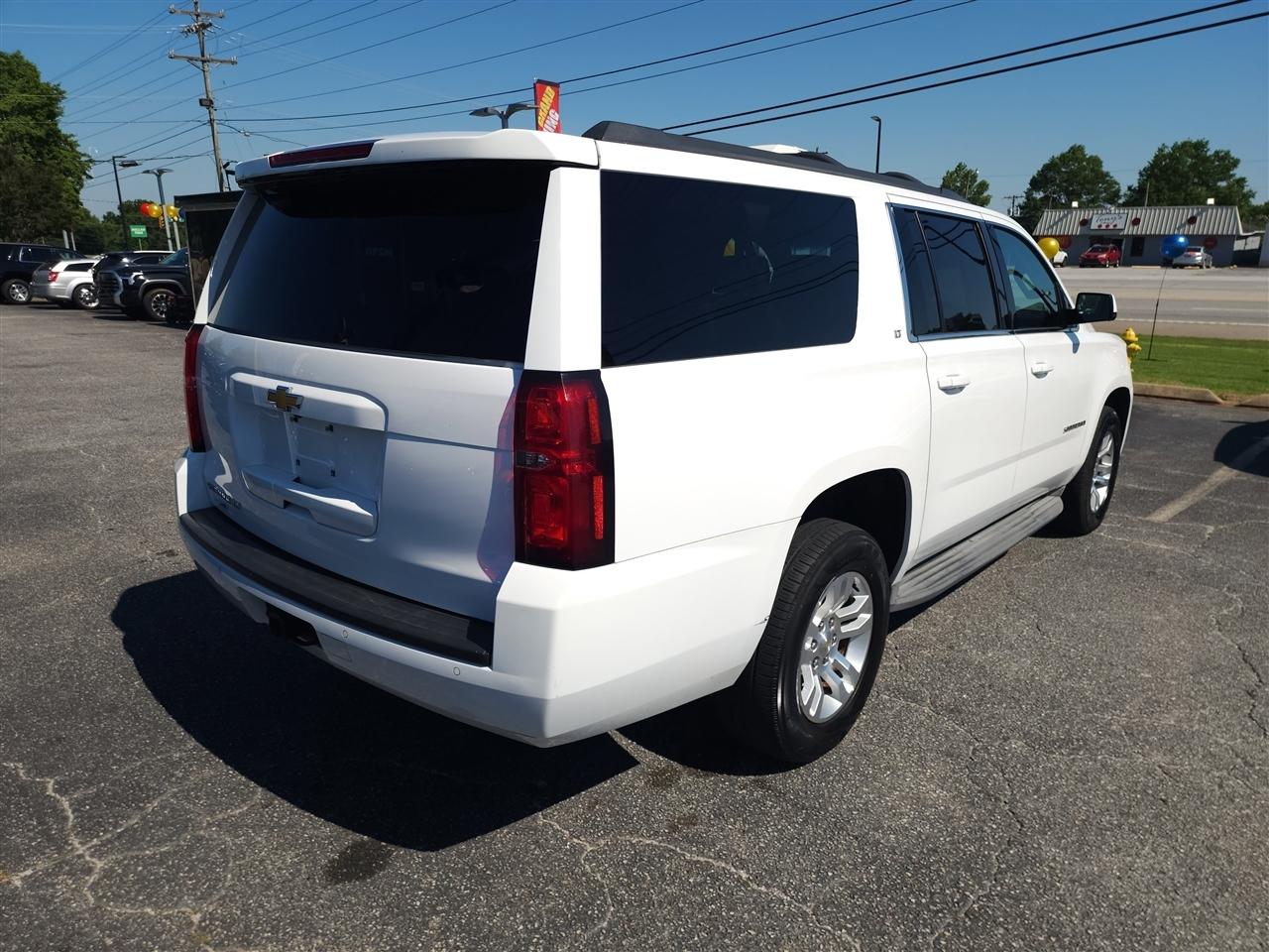 Chevrolet Suburban LT 4WD 2015