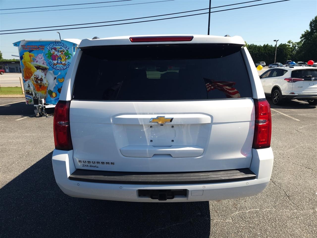 Chevrolet Suburban LT 4WD 2015