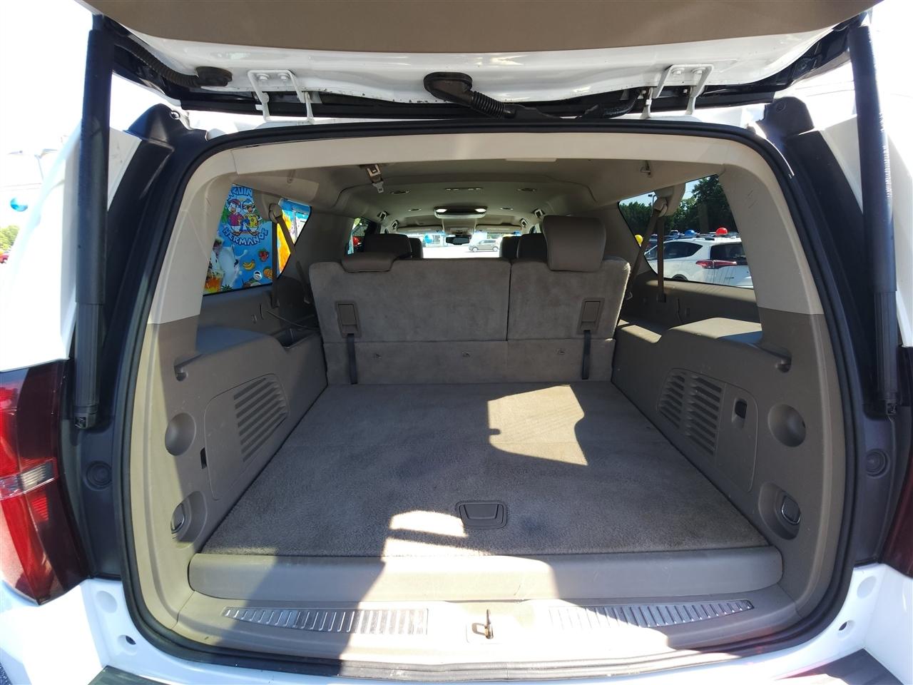 Chevrolet Suburban LT 4WD 2015