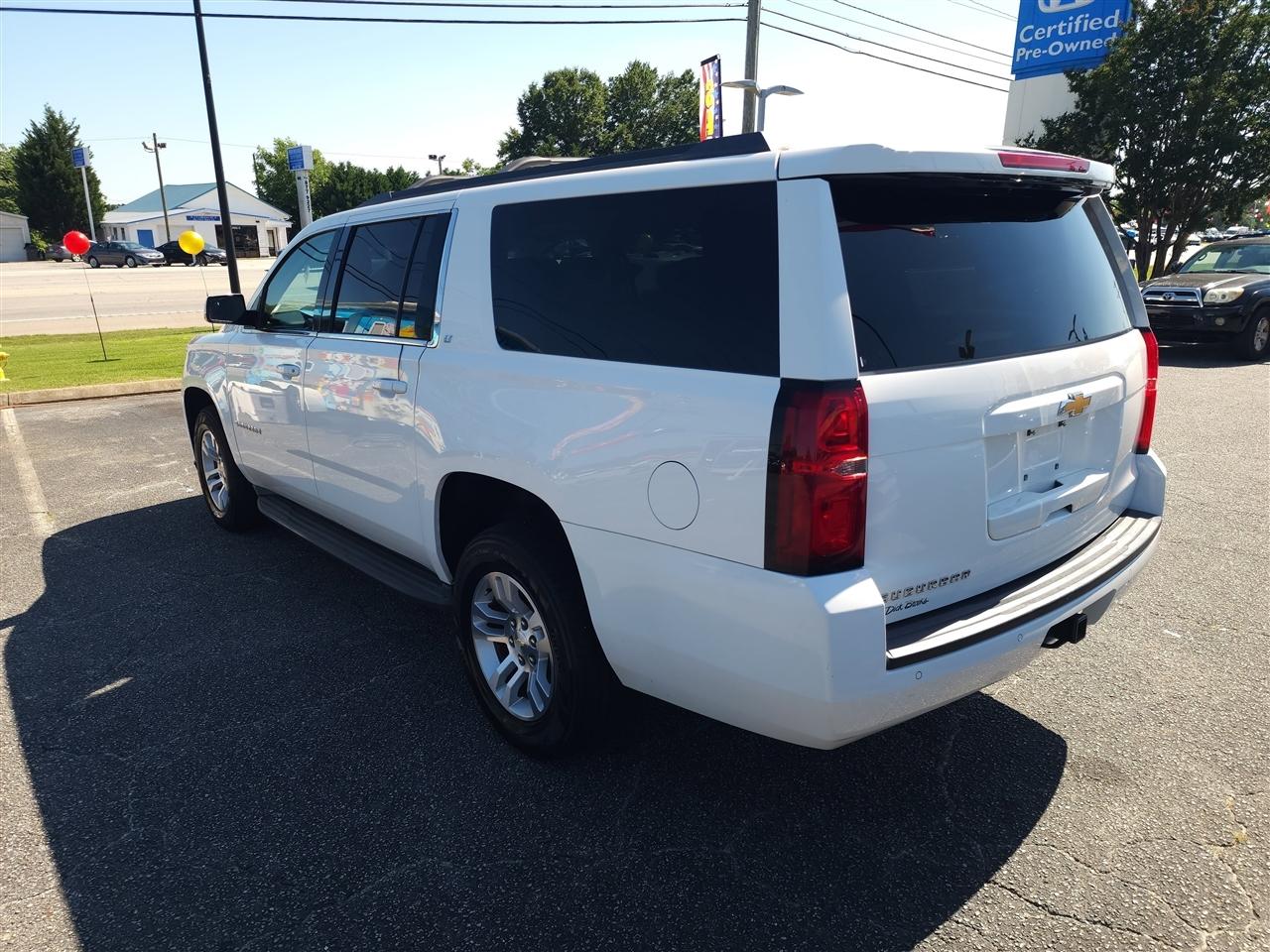 Chevrolet Suburban LT 4WD 2015