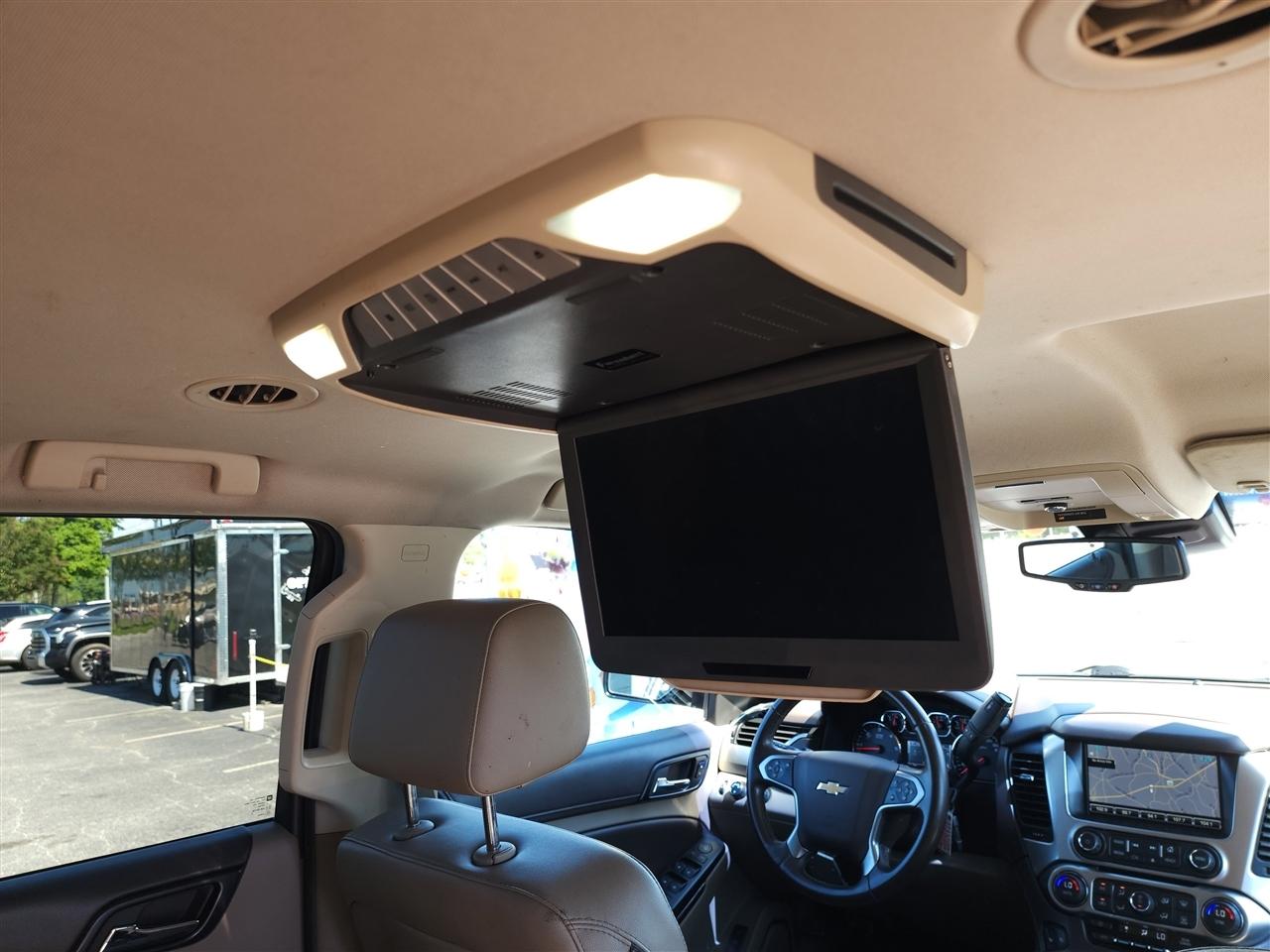 Chevrolet Suburban LT 4WD 2015