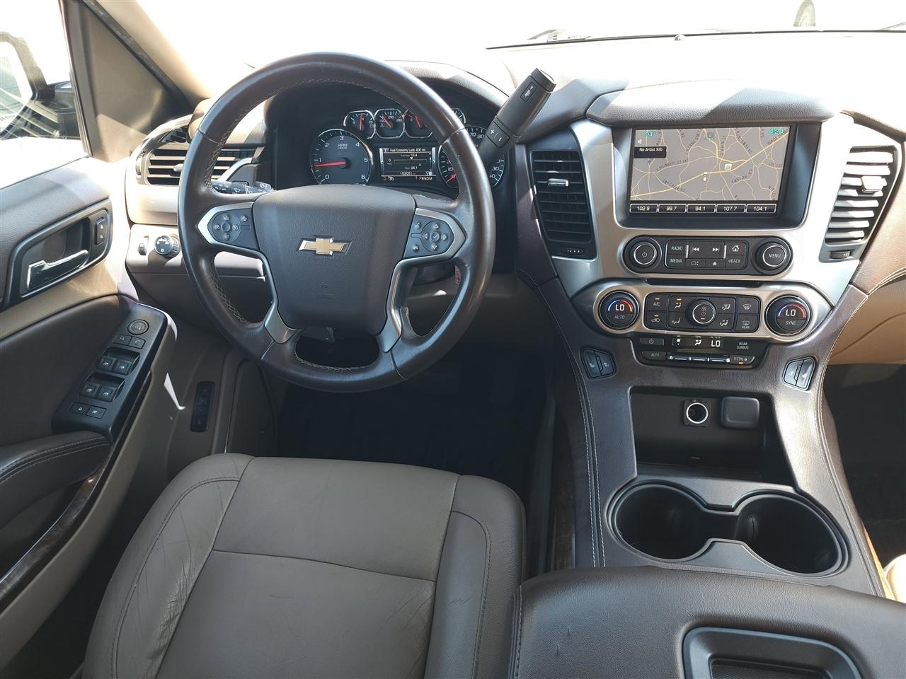 Chevrolet Suburban LT 4WD 2015