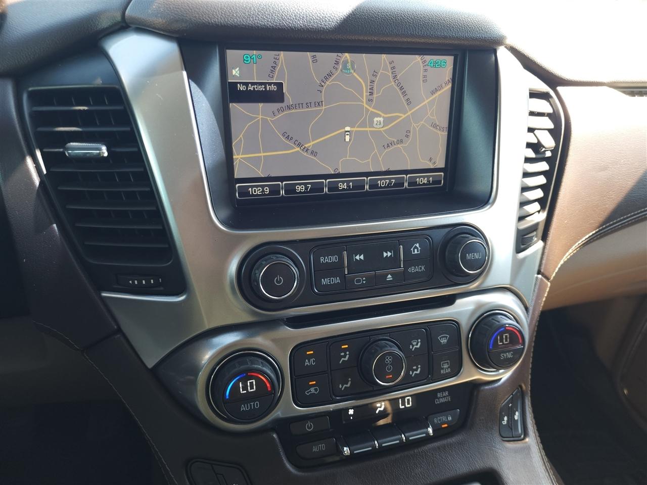 Chevrolet Suburban LT 4WD 2015