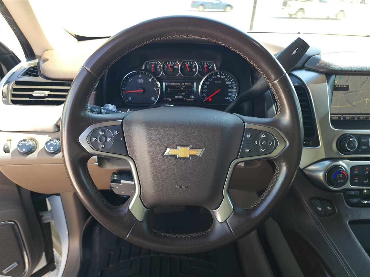Chevrolet Suburban LT 4WD 2015