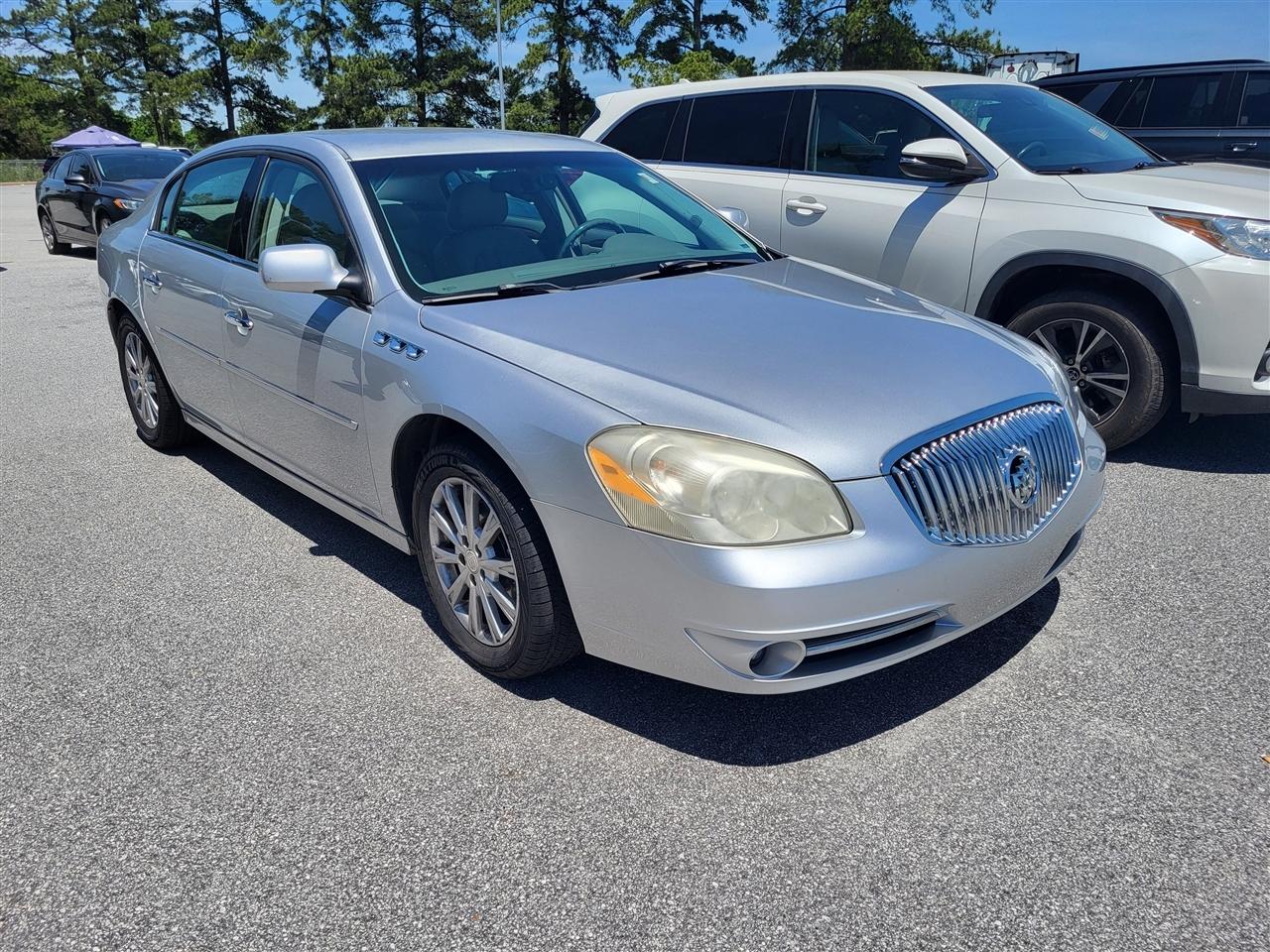 Buick Lucerne CX 2011