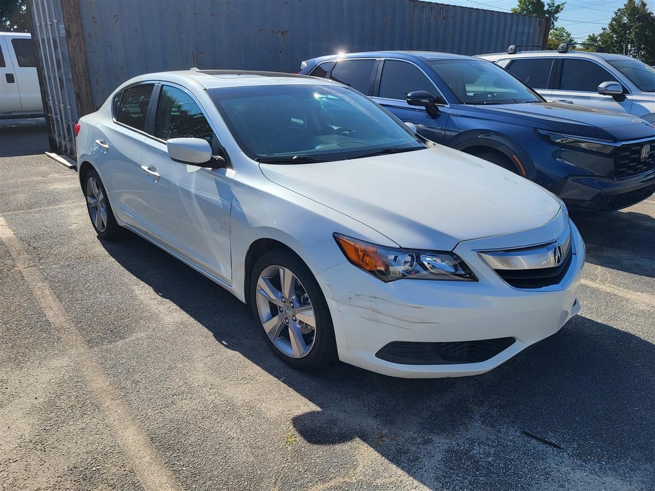 Acura ILX 5-Spd AT 2014