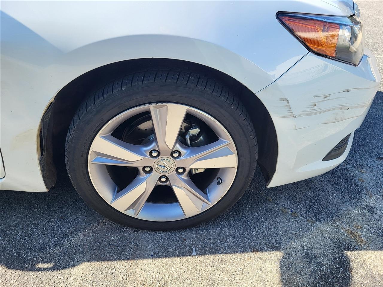 Acura ILX 5-Spd AT 2014
