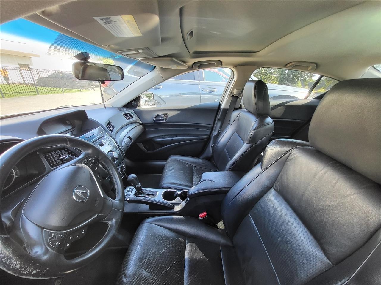 Acura ILX 5-Spd AT 2014