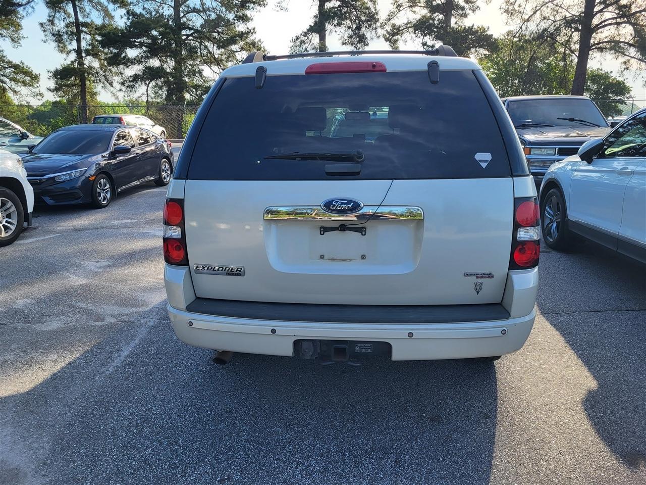 Ford Explorer Limited 4.6L 4WD 2006