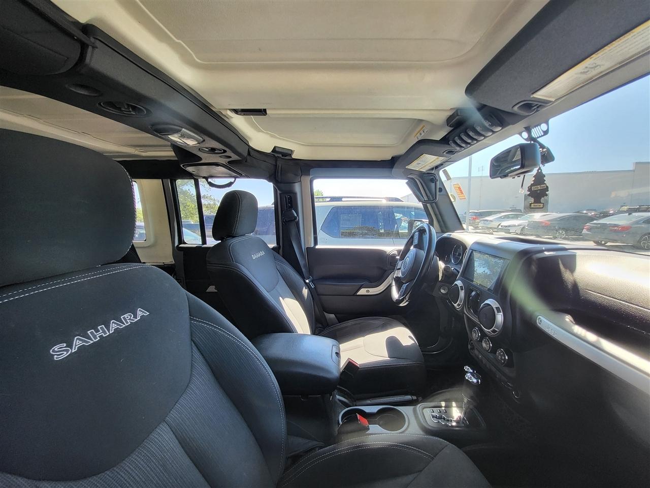 Jeep Wrangler Unlimited Sahara 4WD 2016