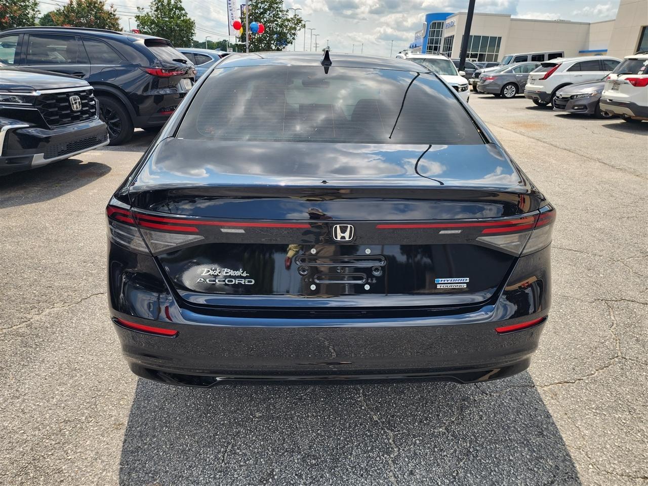 Honda Accord Touring Hybrid 2025