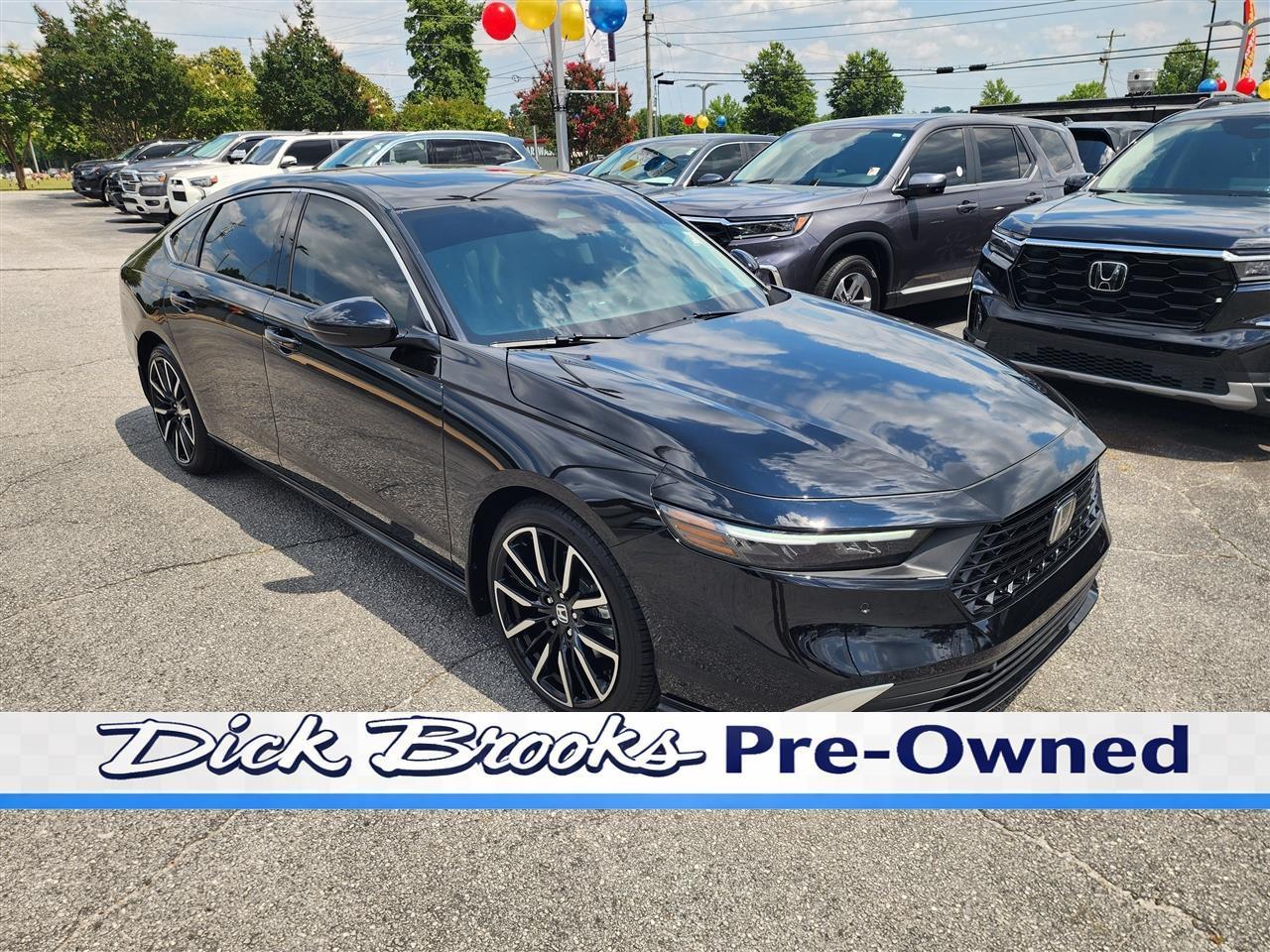 Honda Accord Touring Hybrid 2025