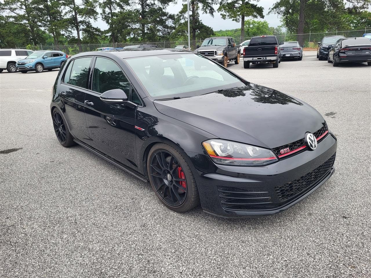 Volkswagen Golf GTI SE 6M 4-Door 2017