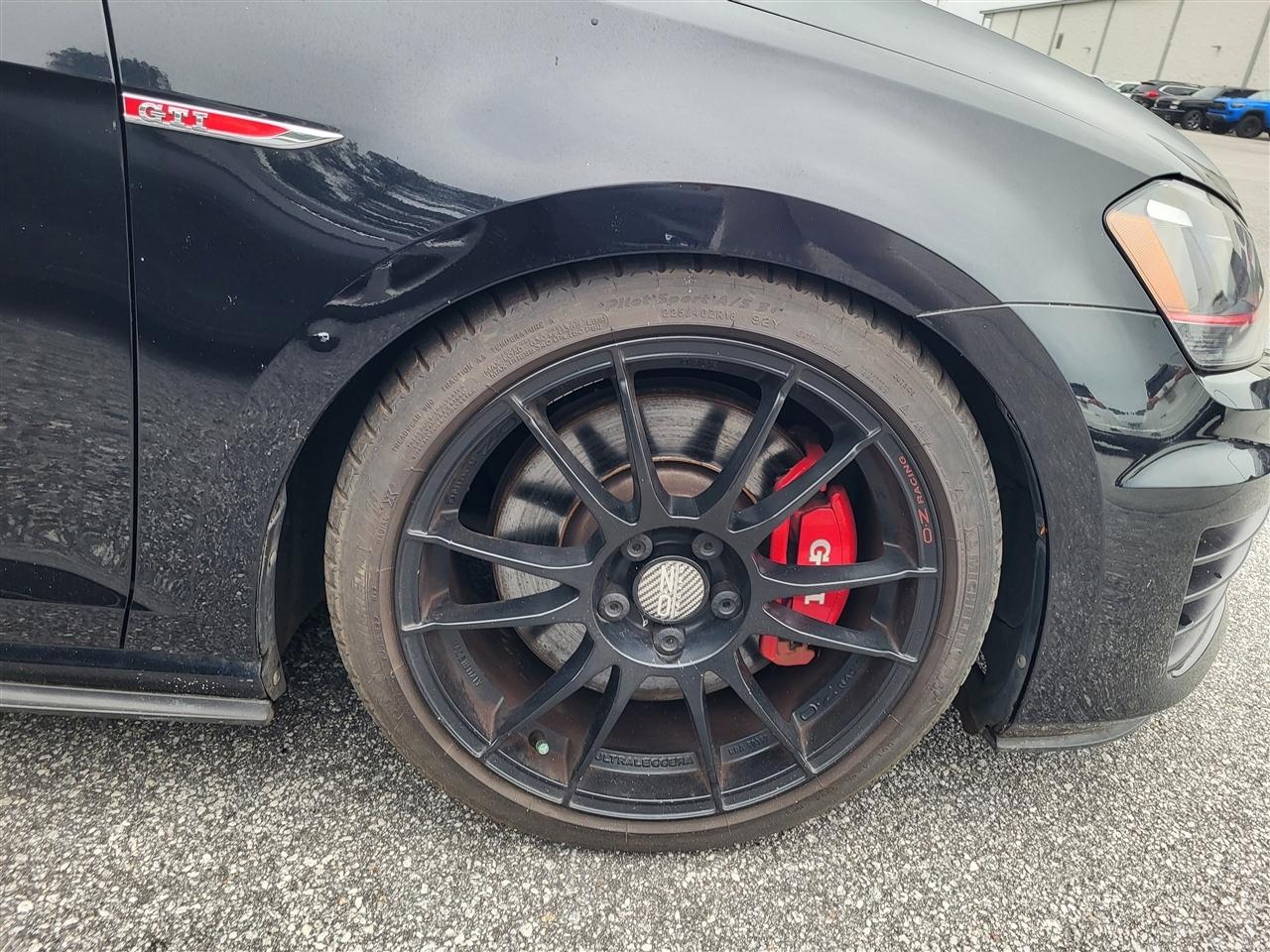Volkswagen Golf GTI SE 6M 4-Door 2017