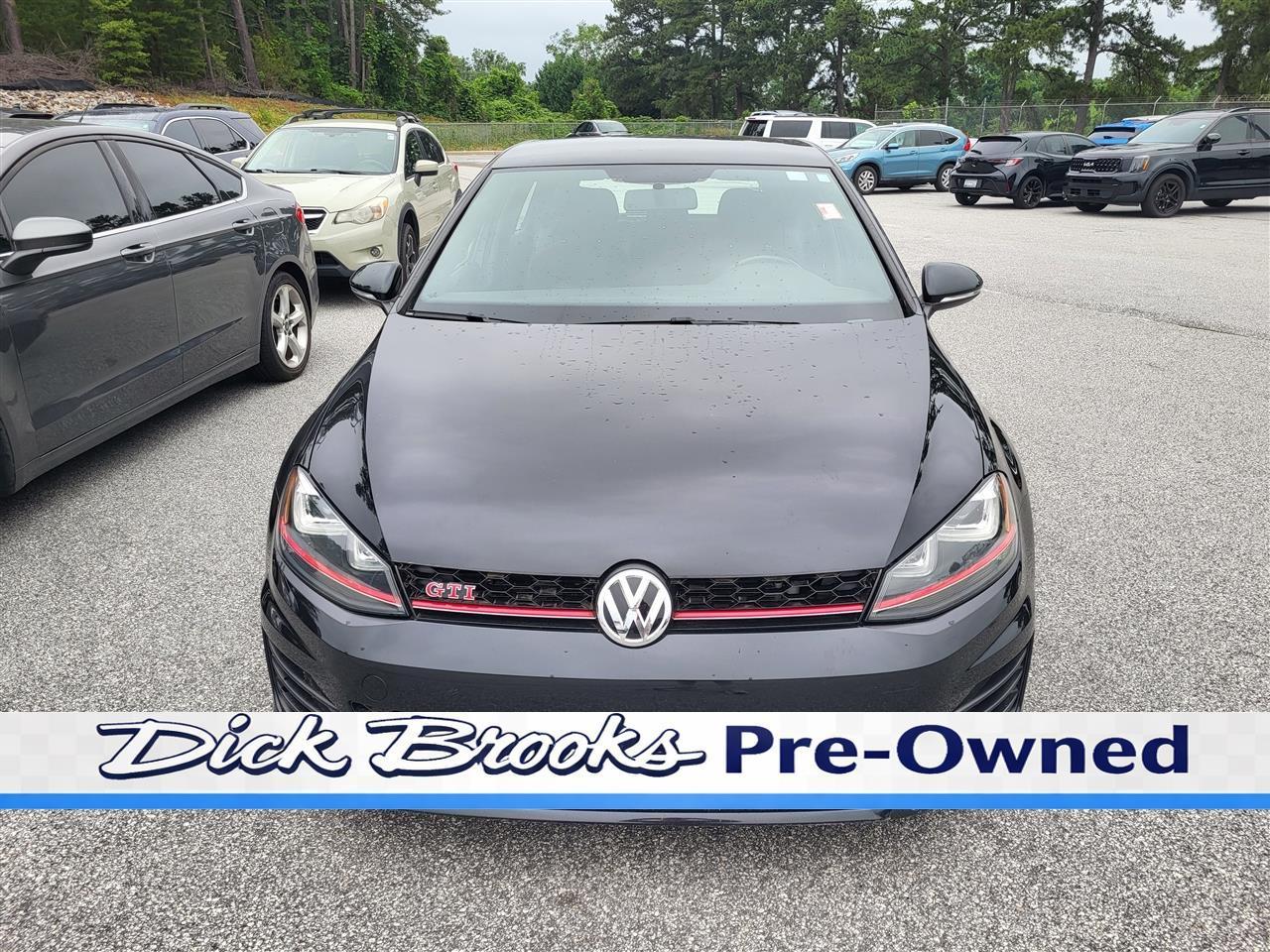 Volkswagen Golf GTI SE 6M 4-Door 2017