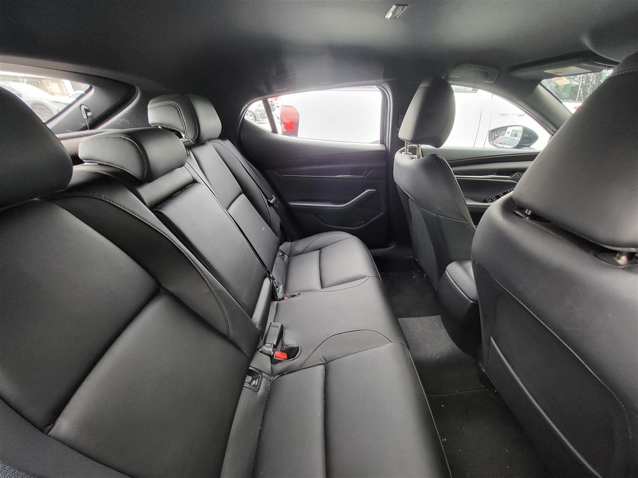 Mazda MAZDA3 Select Hatchback 2023