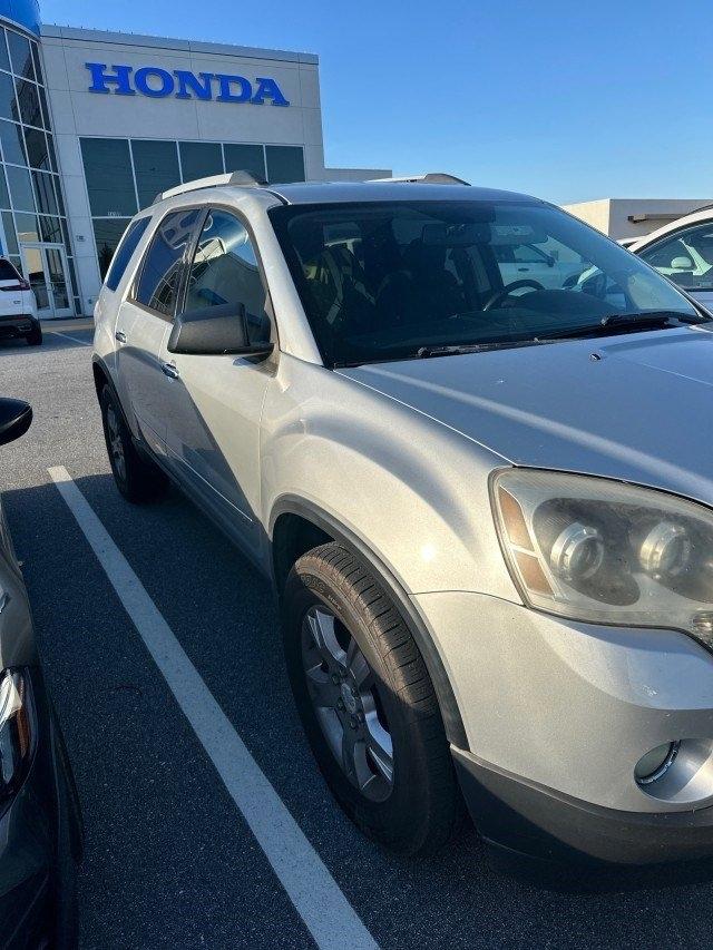 GMC Acadia SLE FWD 2010