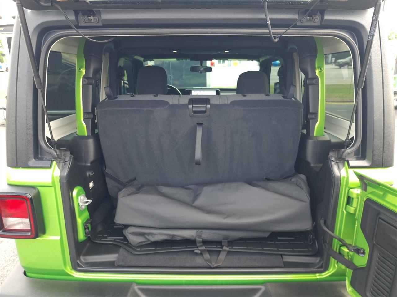 Jeep Wrangler Sport 2025