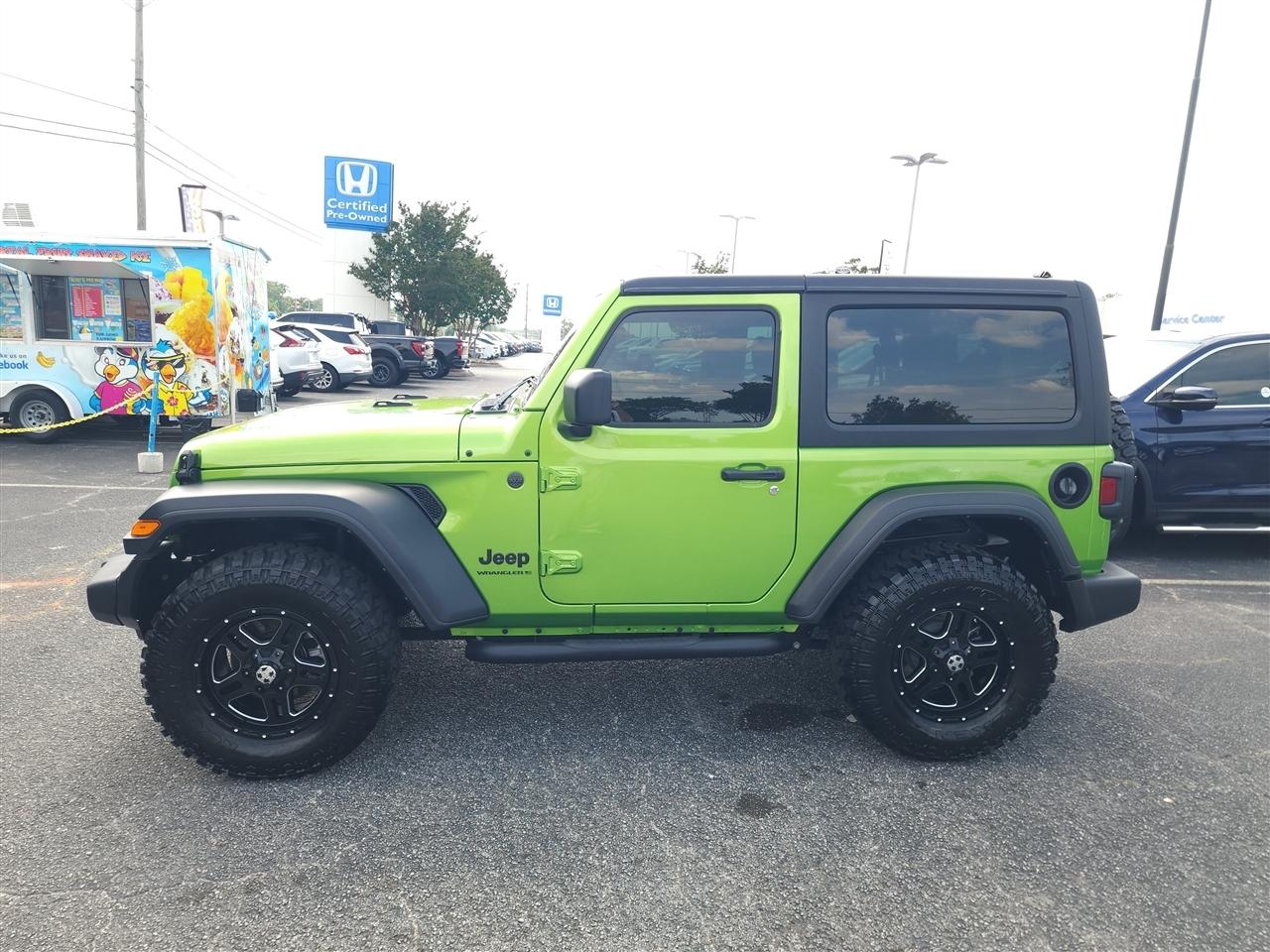 Jeep Wrangler Sport 2025