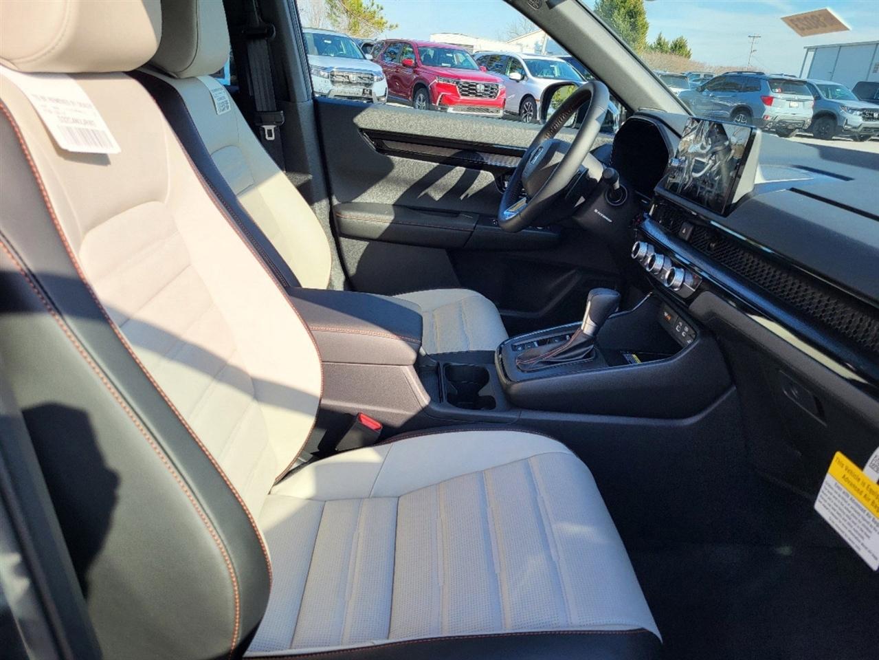 Honda CR-V Hybrid Touring 2025