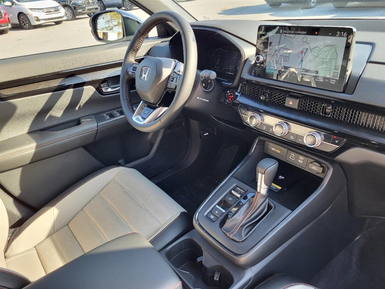 Honda CR-V Hybrid Touring 2025